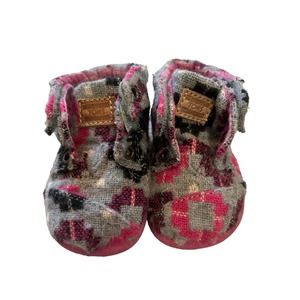 TOMS Tiny Botas Pink Blanket Baby Boots Size T2 (US)